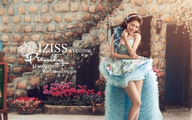 PW048 - **เลิกผลิตค่ะ** ชุดคู่ถ่ายพรีเวดดิ้ง (prewedding dress) & ชุดแต่งงานแฟนซี (Fancy wedding dress)ชายหญิง "ธีมฟ้า-ส้ม"