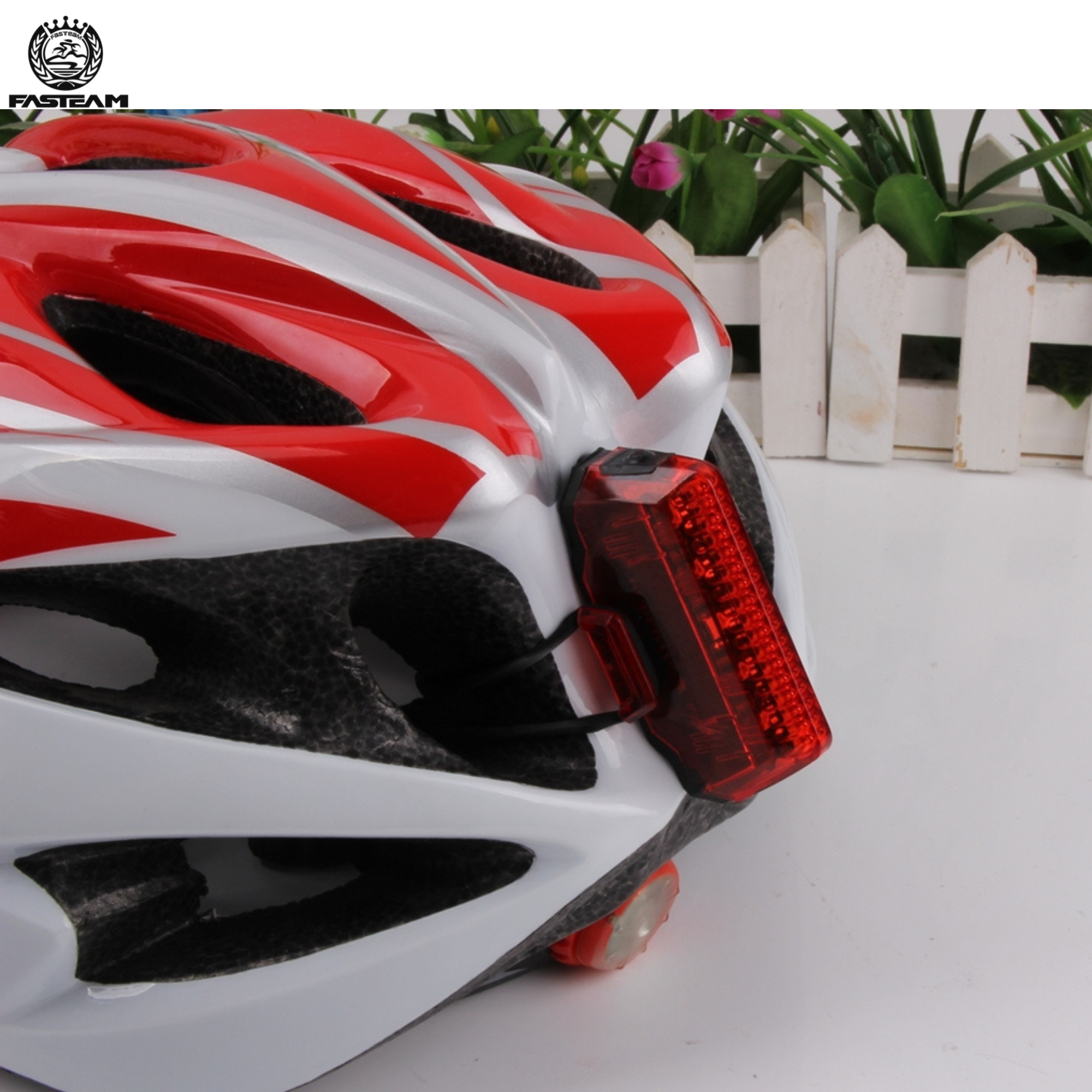 ไฟท้ายจักรยาน ไฟติดหมวกกันน็อคจักรยาน LINE