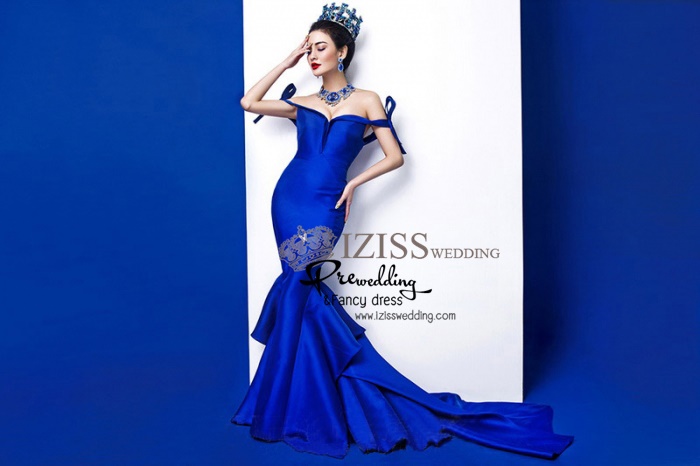 PW277- **พรีออเดอร์** ชุดคู่ถ่ายพรีเวดดิ้ง (prewedding dress) & ชุดแต่งงานแฟนซี (Fancy wedding dress)ชายหญิง "ธีมสีน้ำเงิน"