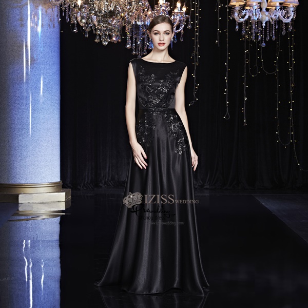 T017**พรีออเดอร์เดรสสีดำ สีแดง **ชุดราตรียาวสีแดง แขนกุด เล่นดีเทลช่วงบนตกแต่งเลื่อมสีแดงลายดอกไม้ แถบเพชรสี่เหลี่ยมตกแต่งเป็นเข็มขัดสวยหรู ตัดต่อกระโปรงผ้าสีพื้นทรงปล่อย ใส่สบาย งานเกรดพรีเมี่ยม ไฮโซ