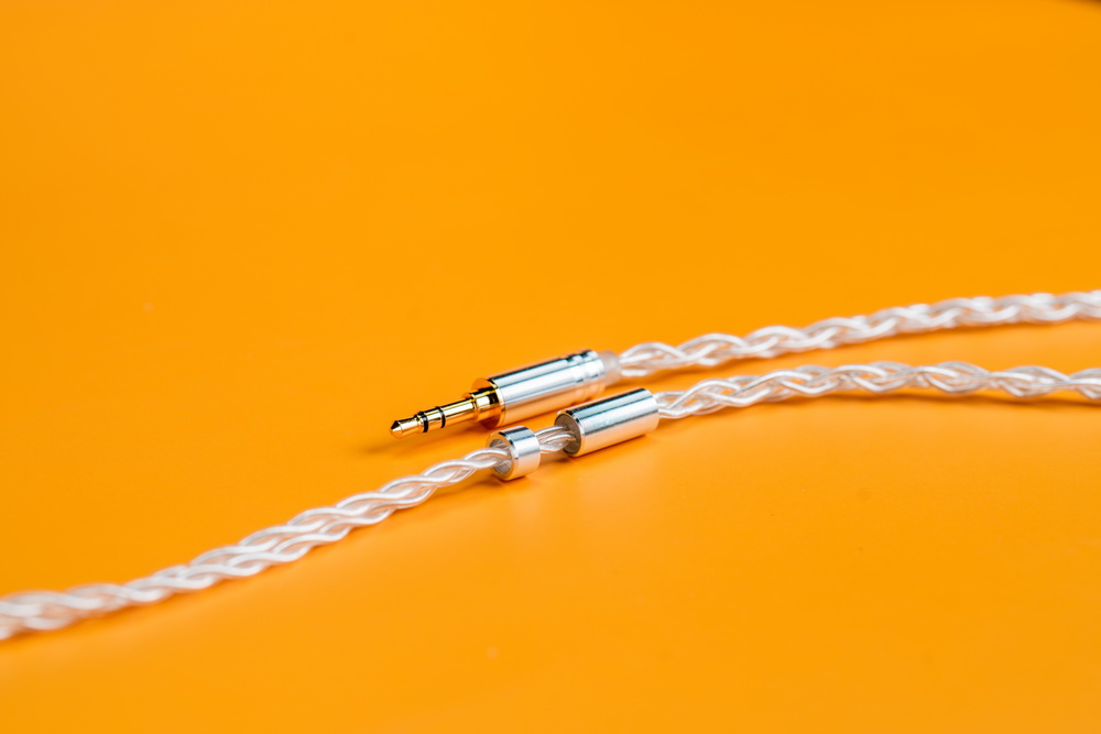 ขาย DUNU SA3 หูฟัง 3 ไดรเวอร์ (3BA) รองรับ Hi-Res