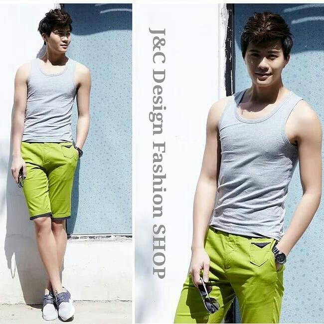 เสื้อผู้ชายคลาสสิกแขนสั้น ใส่แล้วท็อปส์เพียวสีขาวดำ คอVคอยืดหยุ่นผ้าฝ้ายไลคร่าเสื้อยืดเสื้อกล้าม เสื้อยืดเกาหลีคอวีชาย