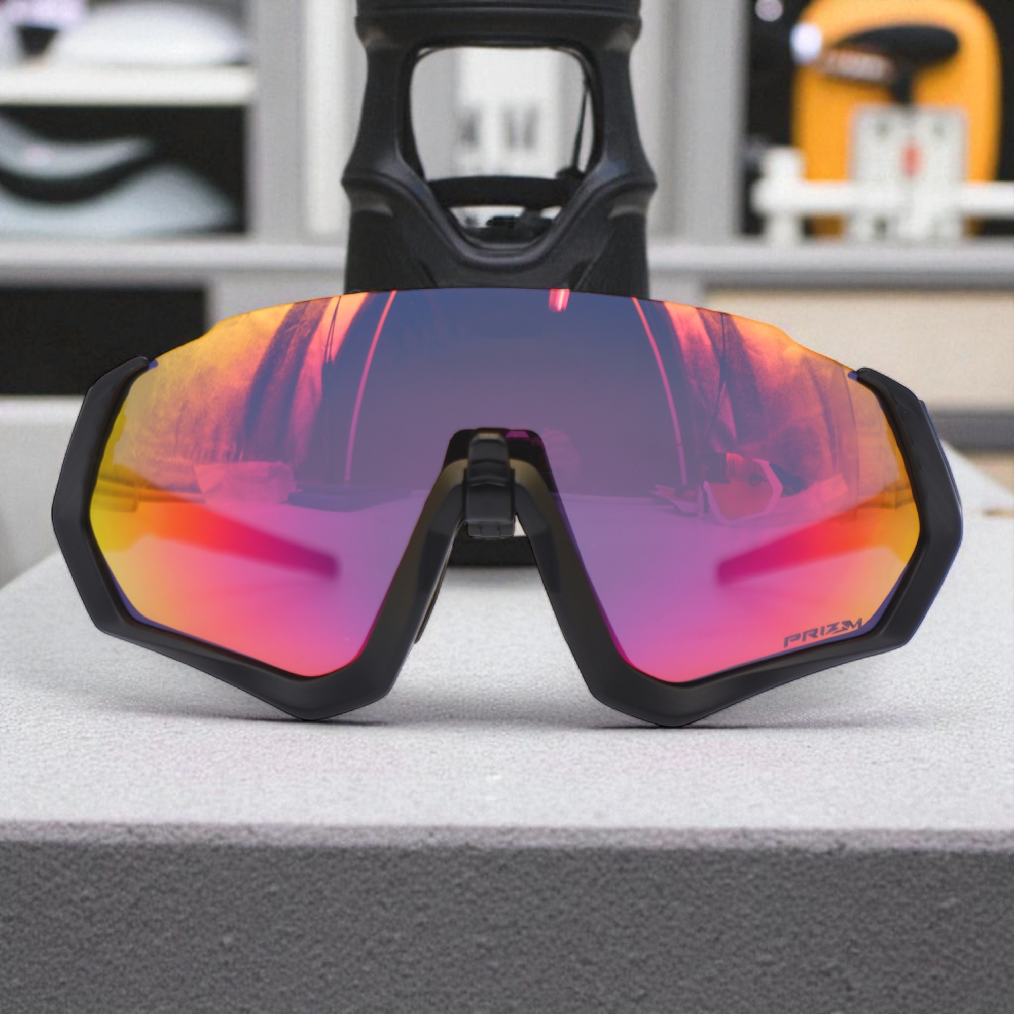 แว่นตาปั่นจักรยานแบบเปลี่ยนเลนส์ T-REX S1234 พร้อมกล่อง ผ้าเช็ดแว่น