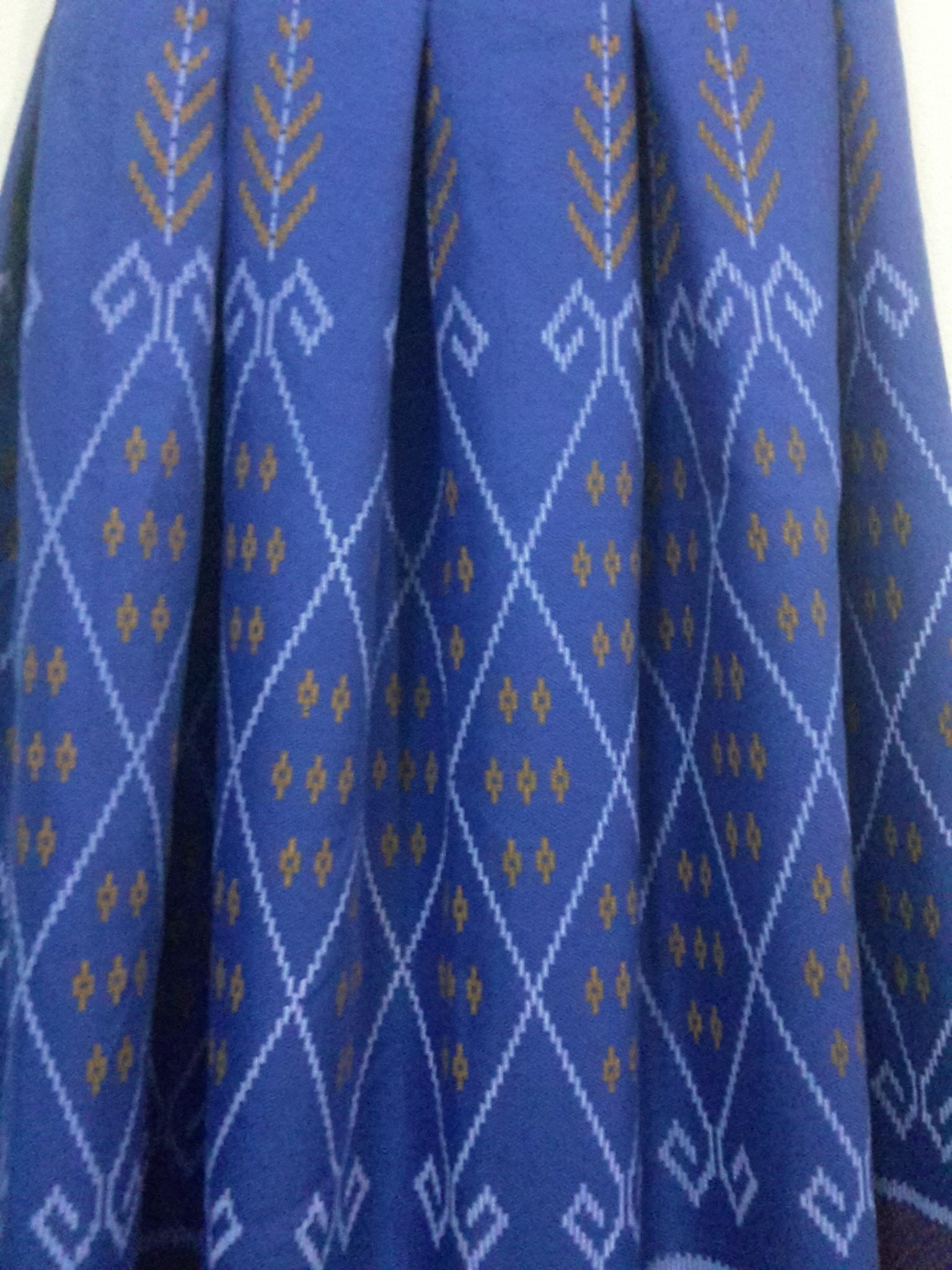 กระโปรงผ้าไทยสำเร็จรูป กระโปรงผ้าไทยผ้าฝ้ายมัดมัดหมี่ กระโปรงผ้าฝ้ายทรงทวิท