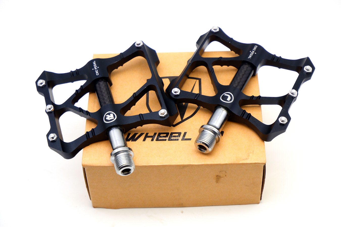 มาใหม่ บันไดจักรยานแกนคาร์บอน WHEEL UP 1005N