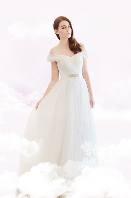 BRL055 **พรีออเดอร์**ชุดแต่งงานสีขาวหรูหราประดับดอกไม้ผสมเพชรและคริสตัล สวยงามดุจเจ้าหญิง