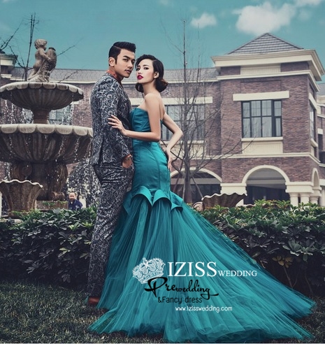 PW297- **พร้อมส่งเฉพาะชุดผู้หญิงสีฟ้าอมเขียวไม่ใช่เขียวหัวเป็ดนะคะ** ชุดคู่ถ่ายพรีเวดดิ้ง (prewedding dress) & ชุดแต่งงานแฟนซี (Fancy wedding dress)ชายหญิง "ธีมสีฟ้าอมเขียว"