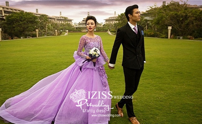 PW149 - Pre order ชุดคู่ถ่ายพรีเวดดิ้ง (prewedding dress) & ชุดแต่งงานแฟนซี (Fancy wedding dress)ชายหญิง "ธีมสีม่วง-ดำ"