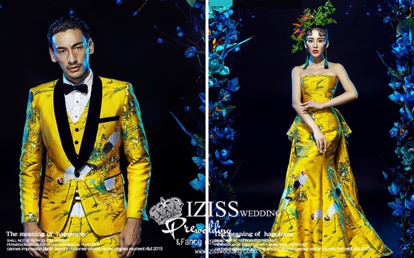 PW556- **พร้อมส่งเฉพาะชุดผู้หญิงแบบผ้าพิมพ์ลายนกกระเรียนค่ะ**ชุดคู่ถ่ายพรีเวดดิ้ง (prewedding dress) & ชุดแต่งงานแฟนซี (Fancy wedding dress)ชายหญิง "ธีมสีเหลือง"