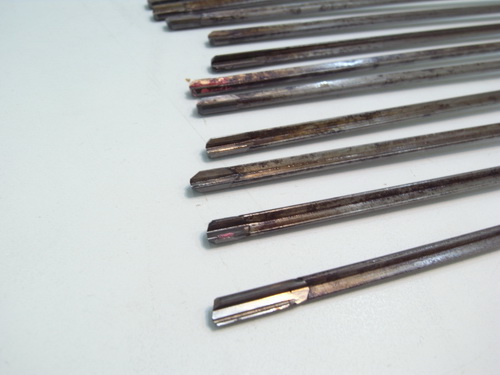 ขาย ดอก Gun Drill มือ1 และ มือ2 มีหลายขนาด ( หมดแล้วหมดเลย )