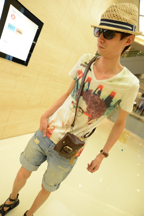 กระเป๋าแฟชั่น กระเป๋าสะพายไหล่ พร้อมส่ง หนังสีดำเรียบ ปรับสายได้ ใบเล็ก