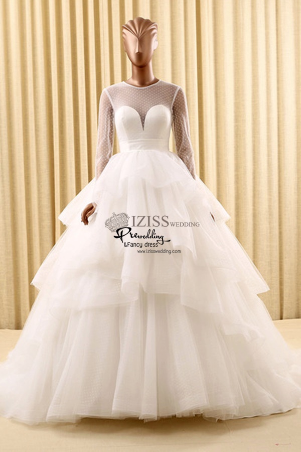 RM023 **งานตัดเกรด A**พรีออเดอร์ชุดราตรีหรูหรา ชุดแต่งงาน ชุดพรีเวดดิ้งสั่งตัดได้ค่ะ งานเกรดพรีเมี่ยม ตัดเย็บปราณีต สวมใส่สวยงามดุจเจ้าหญิง