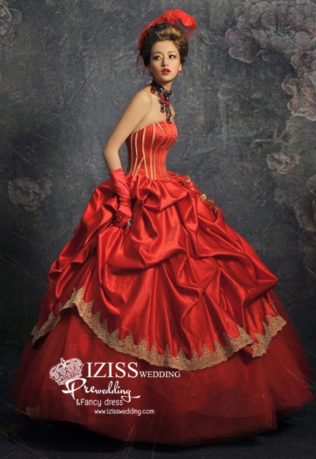 PW249 - **พรีออเดอร์** ชุดคู่ถ่ายพรีเวดดิ้ง (prewedding dress) & ชุดแต่งงานแฟนซี (Fancy wedding dress)ชายหญิง "ธีมสีแดง"