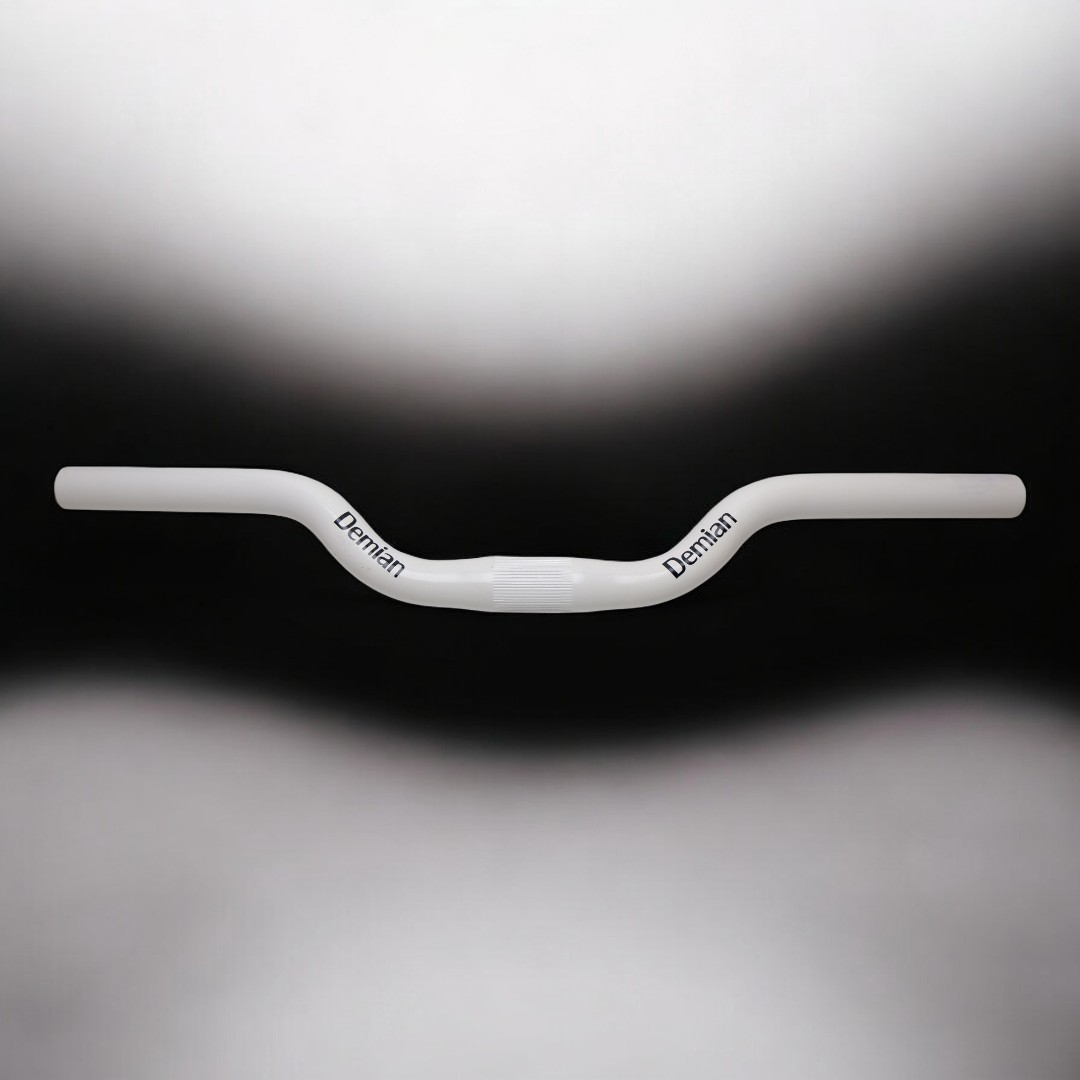 แฮนด์ยก DEMIAN Rise 2/3" อะลูมิเนียม ขนาด 25.4 มม. ยาว 49 ซม. (สินค้าเก่าเก็บมีตำหนิเล็กน้อย)