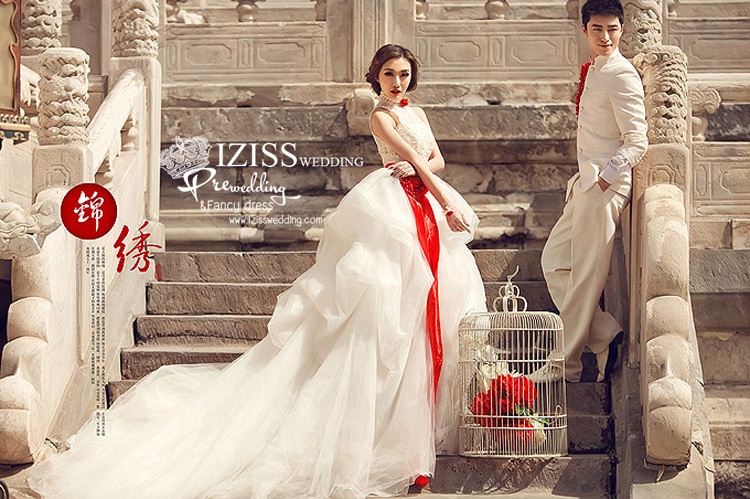 PW187 - Pre order ชุดคู่ถ่ายพรีเวดดิ้ง (prewedding dress) & ชุดแต่งงานแฟนซี (Fancy wedding dress)ชายหญิง "ธีมสีขาว-แดง"