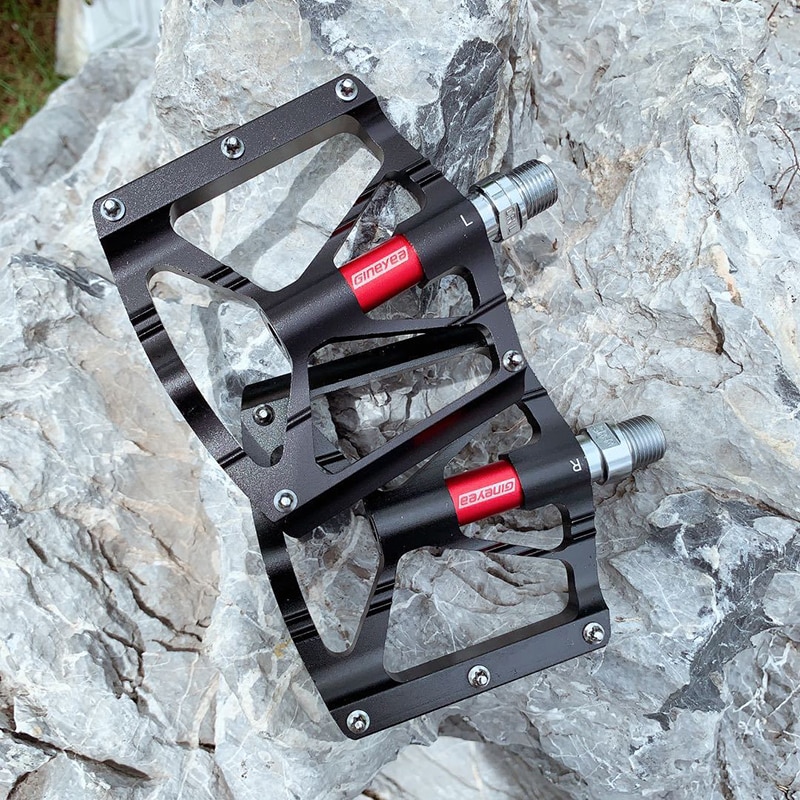 บันไดจักรยาน Gineyea Bicycle Pedal with Nails Anti-slip Pedals K307