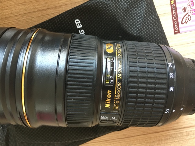 แก้วเลนส์ Nikon 24-70 รุ่นต้นฉบับ