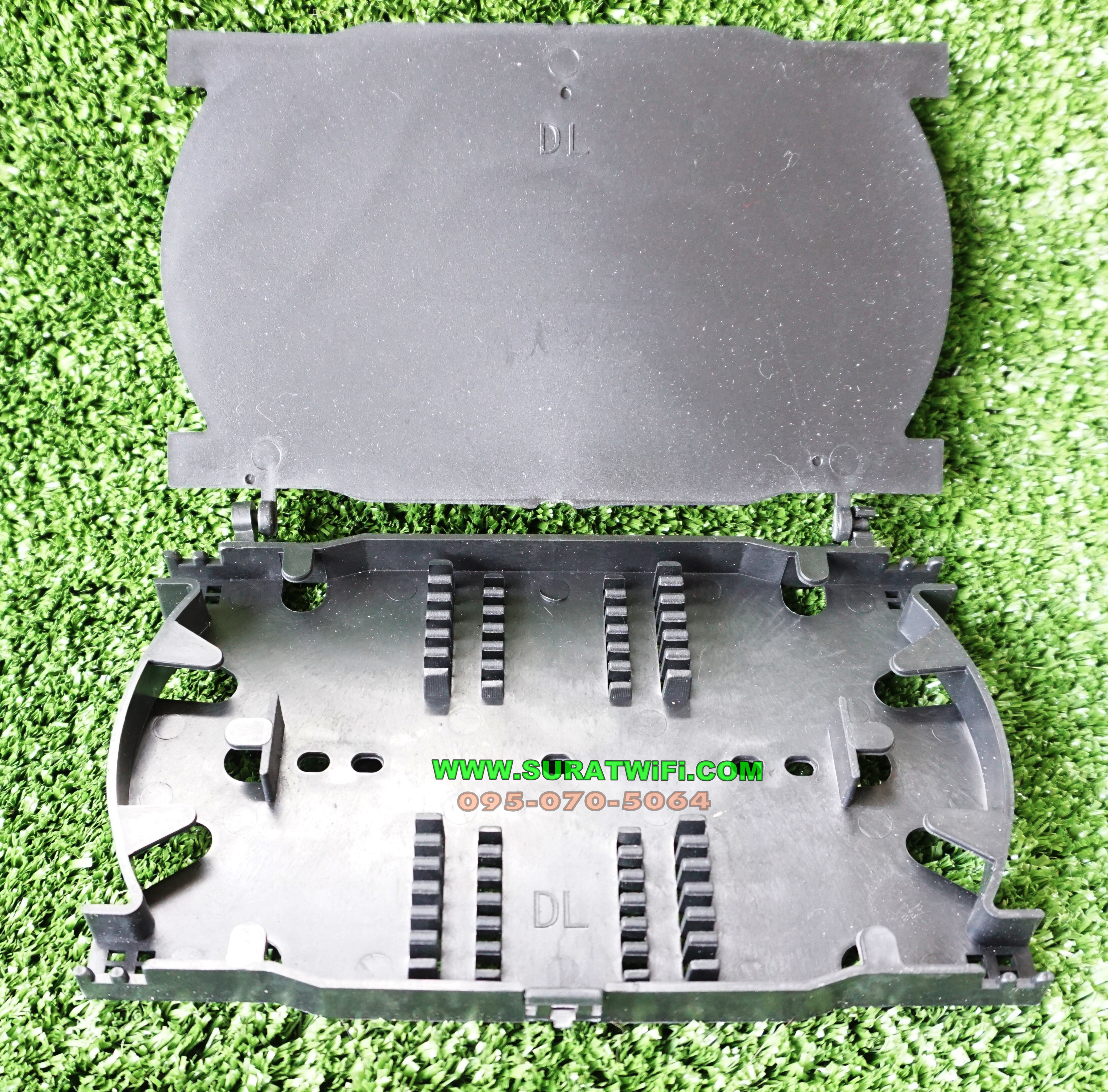 ถาดเก็บสายรอยต่อ จุดSplice (12 cores Fiber Optic Splice Tray termination box pigtail fiber splicing plate)