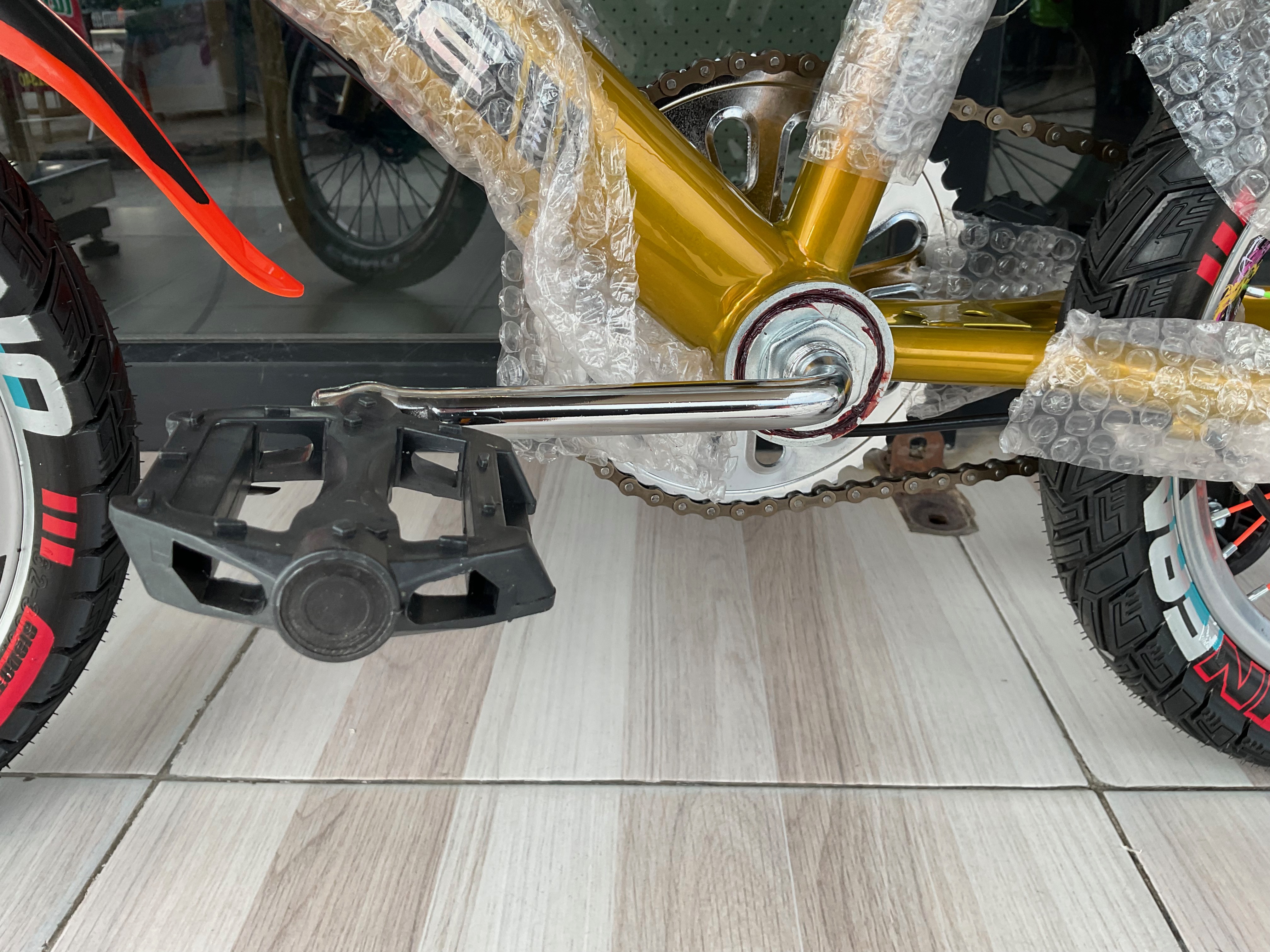 จักรยานเด็ก BMX 16 นิ้ว