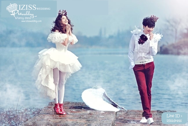 PW236 - **เลิกผลิตค่ะ** ชุดคู่ถ่ายพรีเวดดิ้ง (prewedding dress) & ชุดแต่งงานแฟนซี (Fancy wedding dress)ชายหญิง "ธีมสีขาวนางฟ้าเทวดา"