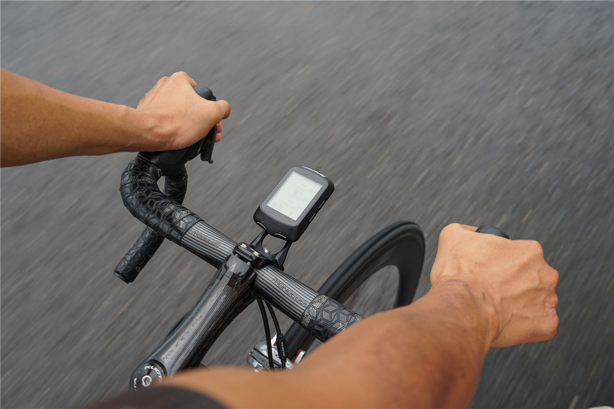 ไมล์จักรยานแบบ GPS IGPSPORTรุ่น iGS520 GPS CYCLING COMPUTER แถมฟรีขาไมล์ S60 ประกันไทย