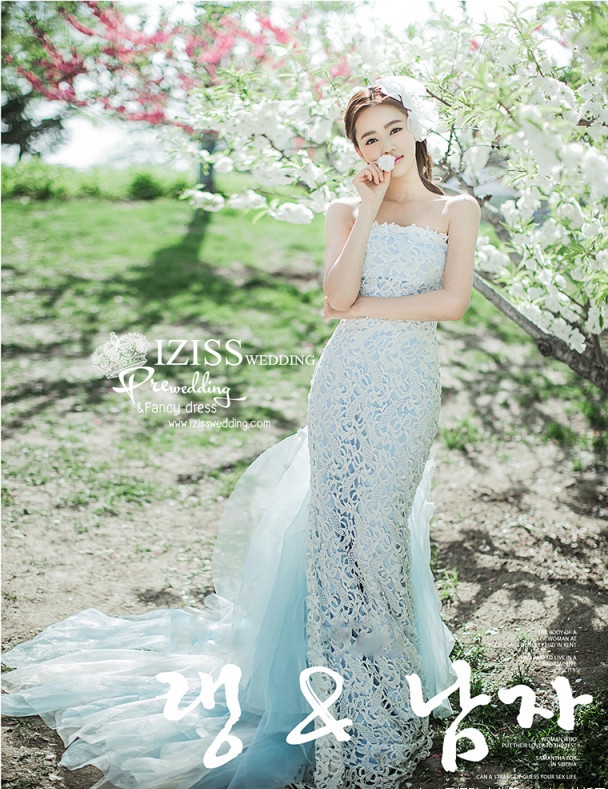 PW382 - **พรีออเดอร์**ชุดคู่ถ่ายพรีเวดดิ้ง (prewedding dress) & ชุดแต่งงานแฟนซี (Fancy wedding dress)ชายหญิง "ธีมสีฟ้า"