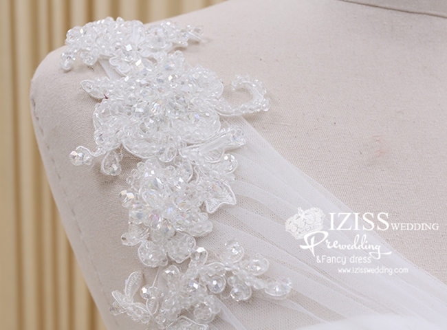 RM004 **ชุดราตรีสีขาว+น้ำเงินงานตัดเกรด A ตัดตามไซส์+สีได้ค่ะ**พรีออเดอร์ชุดราตรีหรูหรา ชุดแต่งงาน ชุดพรีเวดดิ้งสั่งตัดได้ค่ะ งานเกรดพรีเมี่ยม ตัดเย็บปราณีต สวมใส่สวยงามดุจเจ้าหญิง