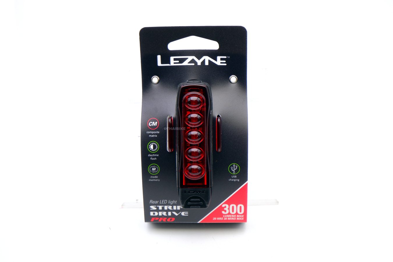 ไฟท้ายจักรยาน Lezyne Strip Drive Pro 300 rear light