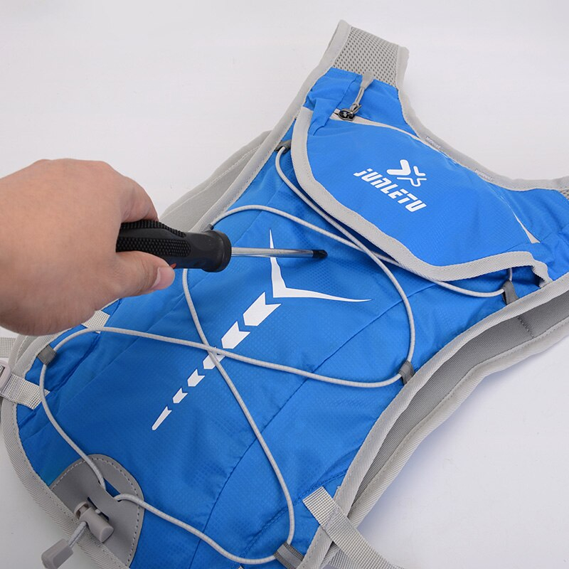 เป้น้ำปั่นจักรยาน JUNLETU เดินป่า วิ่ง พร้อมถุงน้ำขนาด 2 ลิตร