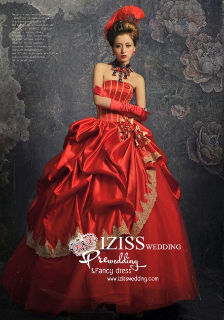 PW249 - **พรีออเดอร์** ชุดคู่ถ่ายพรีเวดดิ้ง (prewedding dress) & ชุดแต่งงานแฟนซี (Fancy wedding dress)ชายหญิง "ธีมสีแดง"