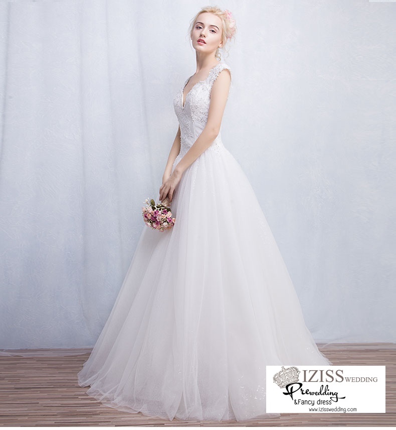 ฺBR106 **พรีออเดอร์**ชุดแต่งงาน&ชุดเจ้าสาวแบบยาวสีขาวเกรดพรีเมี่ยม เปิดไหล่ มีแขน หรูหราน่ารัก สวยโดดเด่นไม่ซ้ำใคร