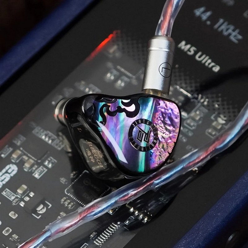 Juzear Defiant หูฟัง IEMs Hybrid 4 ไดรเวอร์ 1DD +3BA สายหูฟัง 6N SPOCC + SCCW ประกันศูนย์ไทย