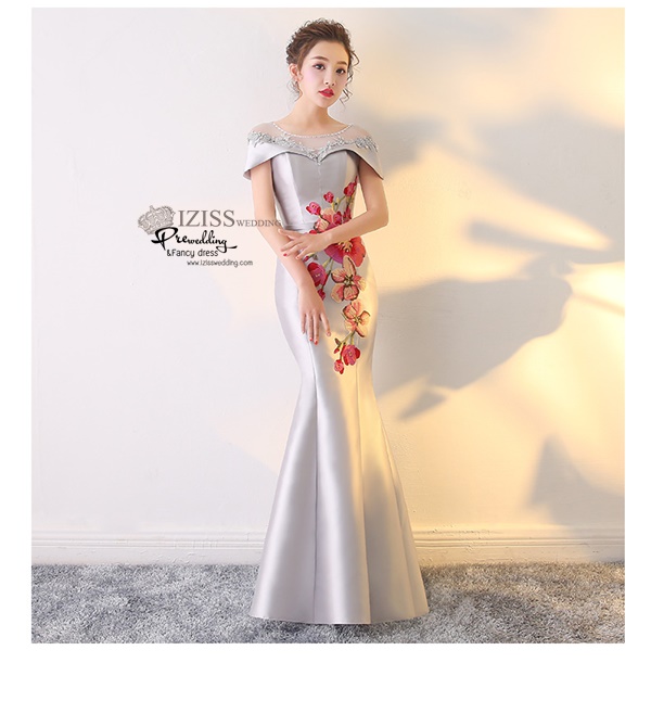 PW609- **พร้อมส่งสีแดง**ชุดกี่เพ้ายาว ชุดยกน้ำชา ชุดถ่ายพรีเวดดิ้ง (prewedding dress) & ชุดแต่งงานแฟนซี (Fancy wedding dress) "ธีมสีแดง"