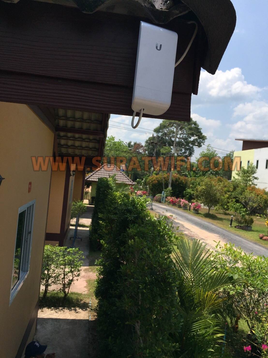 จุดรับสัญญาณภายใน เพื่อกระจายสัญญาณWiFi