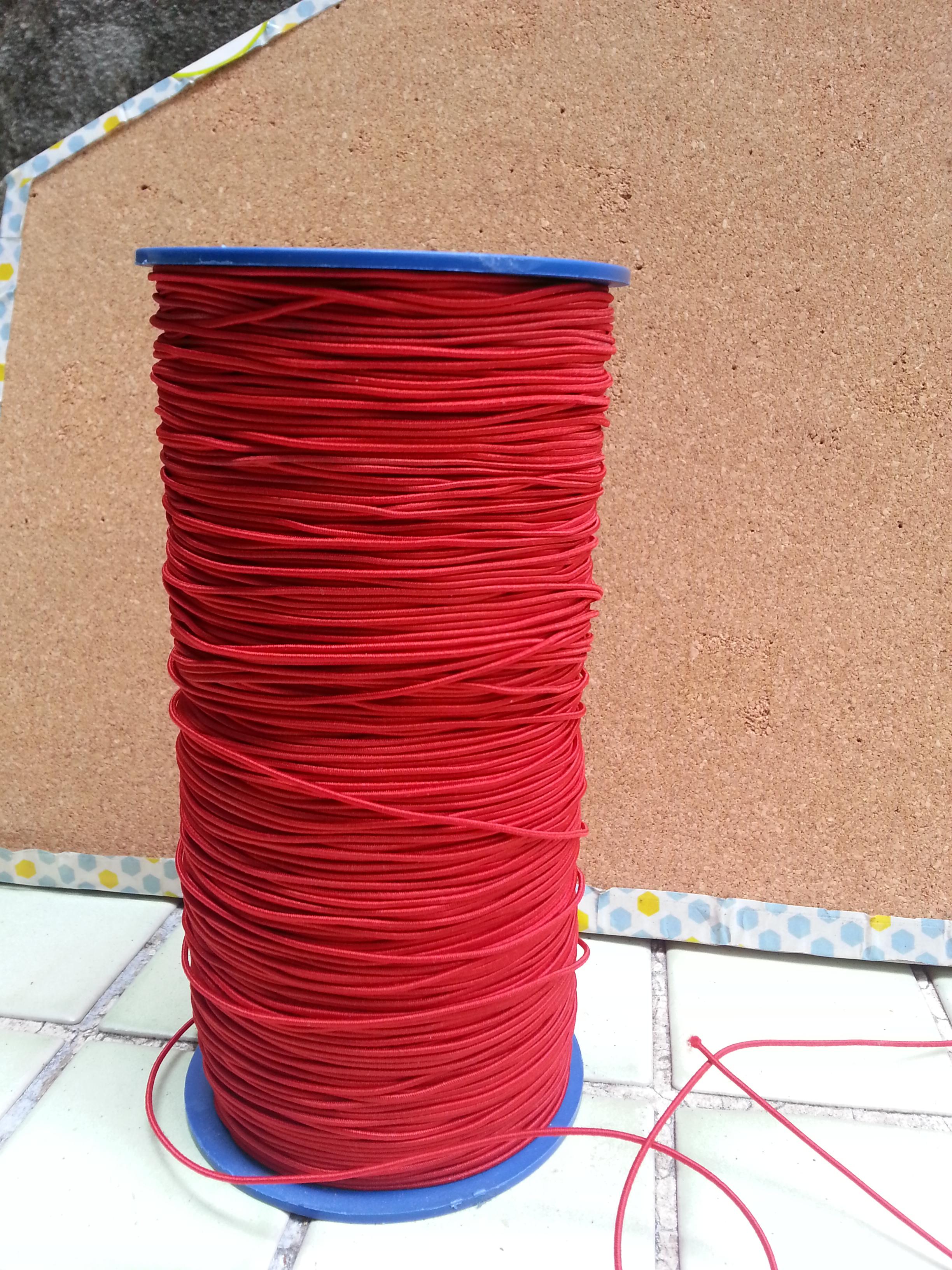 เชือกยางยืด 1 มม. ( ดำ-ขาว-แดง )