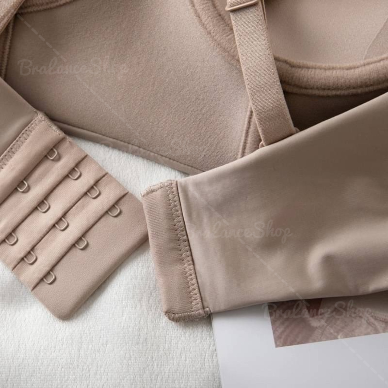 BLS✿0316 ยกทรงเกาะอกล๊อคกิ้งบรา สไตล์ครอปบรา