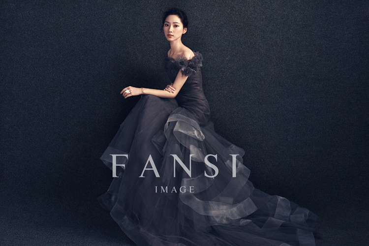 PW548- **พรีออเดอร์ค่ะ**ชุดคู่ถ่ายพรีเวดดิ้ง (prewedding dress) & ชุดแต่งงานแฟนซี (Fancy wedding dress)ชายหญิง "ธีมสีดำ"