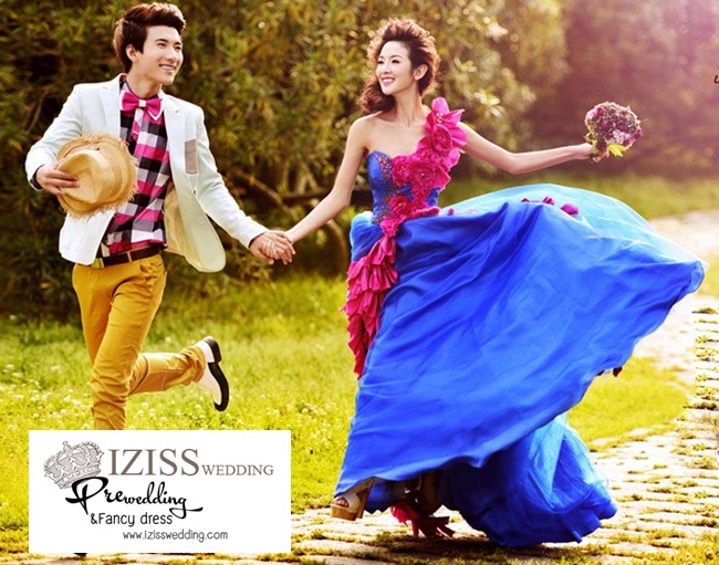 PW185 - Pre order ชุดคู่ถ่ายพรีเวดดิ้ง (prewedding dress) & ชุดแต่งงานแฟนซี (Fancy wedding dress)ชายหญิง "ธีมสีน้ำเงิน-ครีม"