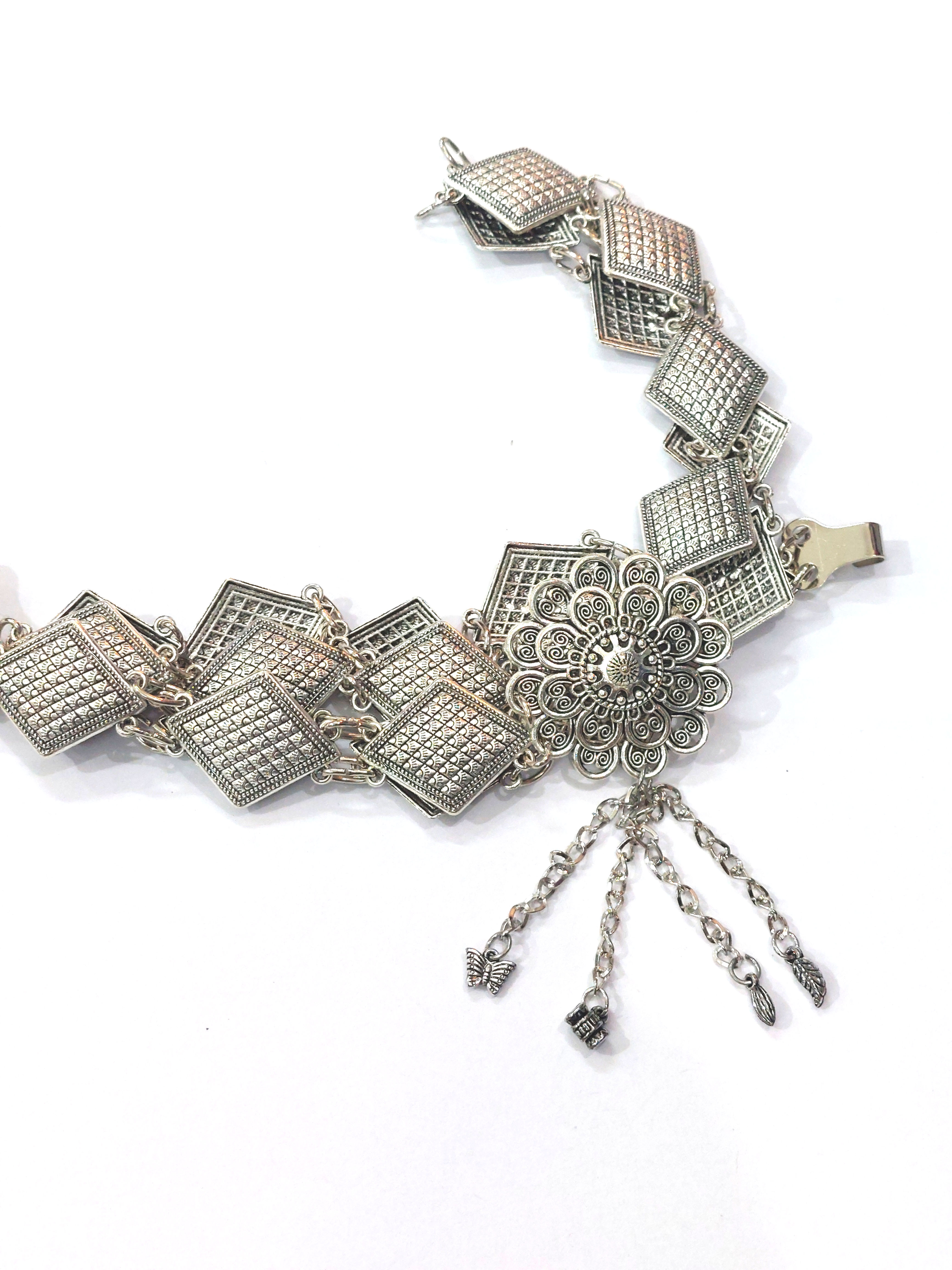 เข็มขัดโลหะสีเงินรมดำ #เข็มขัดโลหะ #เข็มขัดโหละโซ่ #เข็มขัดลาว #เข็มขัดใส่กับผ้าซิ่น #เข็มขัดใส่กับกับผ้าไทย