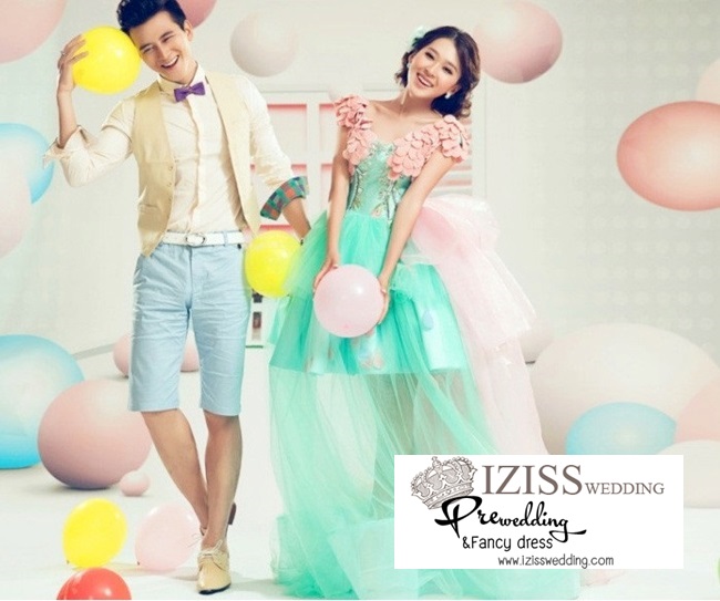 PW117 - Pre order ชุดคู่ถ่ายพรีเวดดิ้ง (prewedding dress) & ชุดแต่งงานแฟนซี (Fancy wedding dress)ชายหญิง "ธีมสีเขียว-ครีมน้ำตาล"