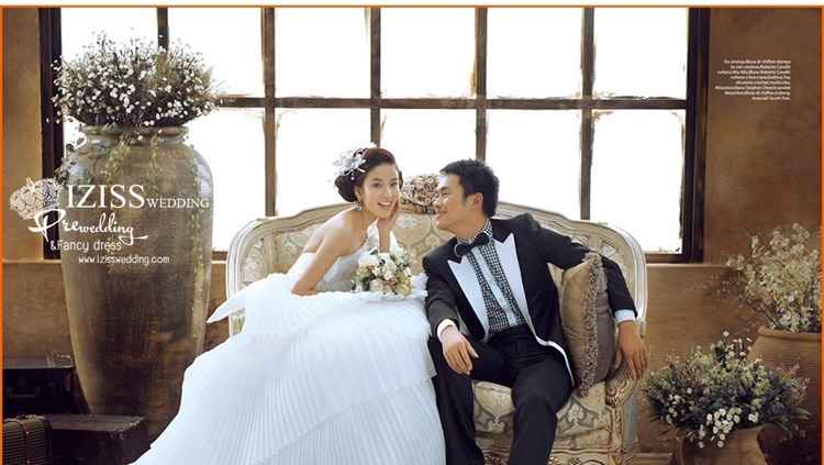 PW287 - Preorder ชุดคู่ถ่ายพรีเวดดิ้ง (prewedding dress) & ชุดแต่งงานแฟนซี (Fancy wedding dress)ชายหญิง "ธีมสีขาว-ดำ"