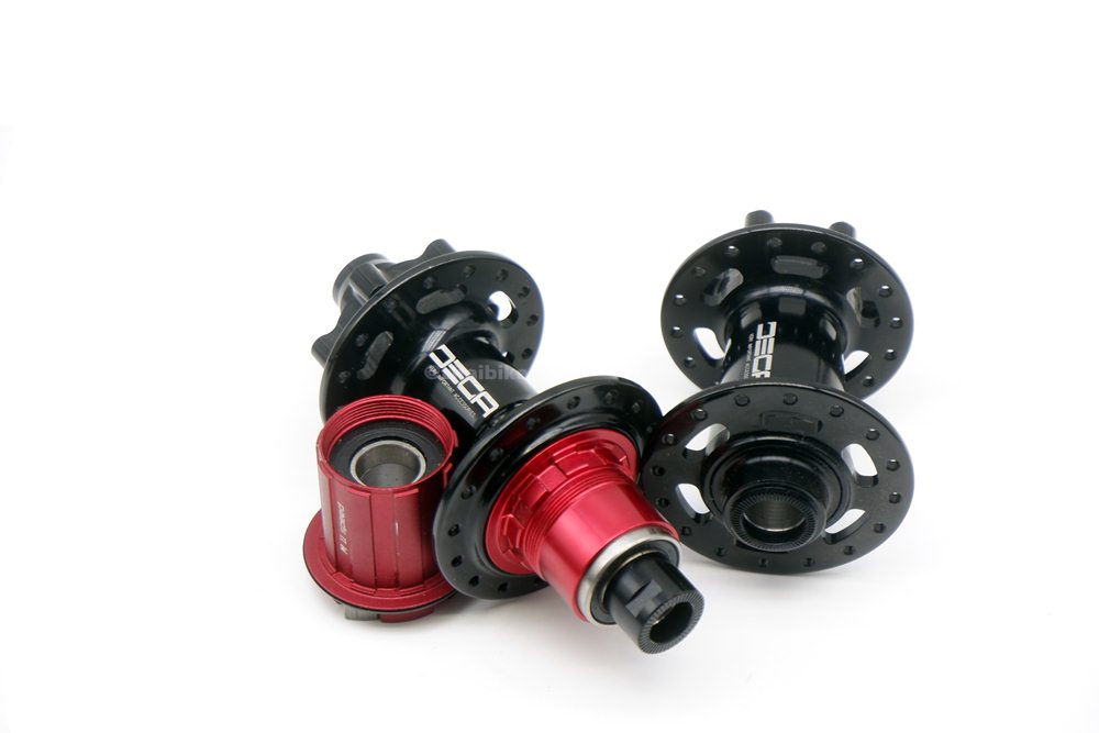 ดุมดิสเบรค DECA (หน้า+หลัง) ดุมรถจักรยานแกน หน้า+หลัง พร้อมตัวแปลงแกน 9