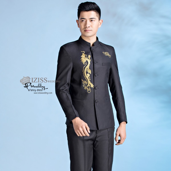 ST088 **พรีออเดอร์**สูทจีนผู้ชายสีดำแขนยาวปักลายมังกรสีทอง ติดกระดุมสีดำ พร้อมกางเกงสีดำขาสอบ ชุดสูทเจ้าบ่าว สูทแฟนซี ถ่ายพรีเวดดิ้ง & ชุดแต่งงานแฟนซี (Fancy wedding dress) สูทผู้ชายสีดำ