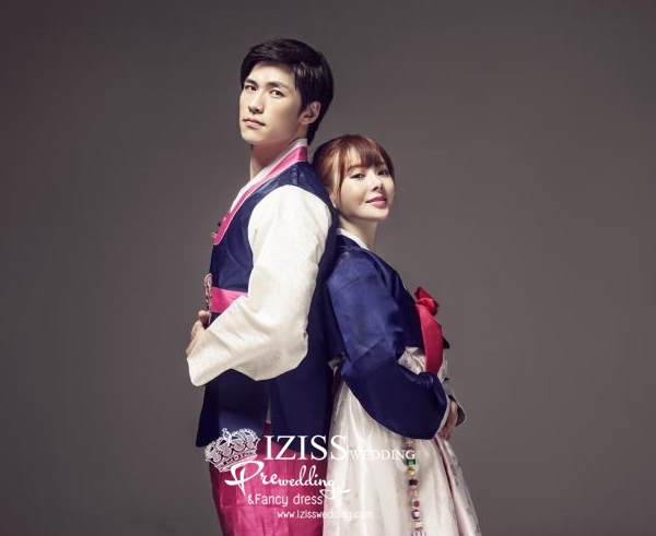 PW367 - **พร้อมเช่า 3,500 ชุดฮันบกเกาหลีทั้งเซ็ทค่ะ** ชุดคู่ถ่ายพรีเวดดิ้ง (prewedding dress) & ชุดแต่งงานแฟนซี (Fancy wedding dress)ชายหญิง "ธีมสีน้ำเงินชมพู"