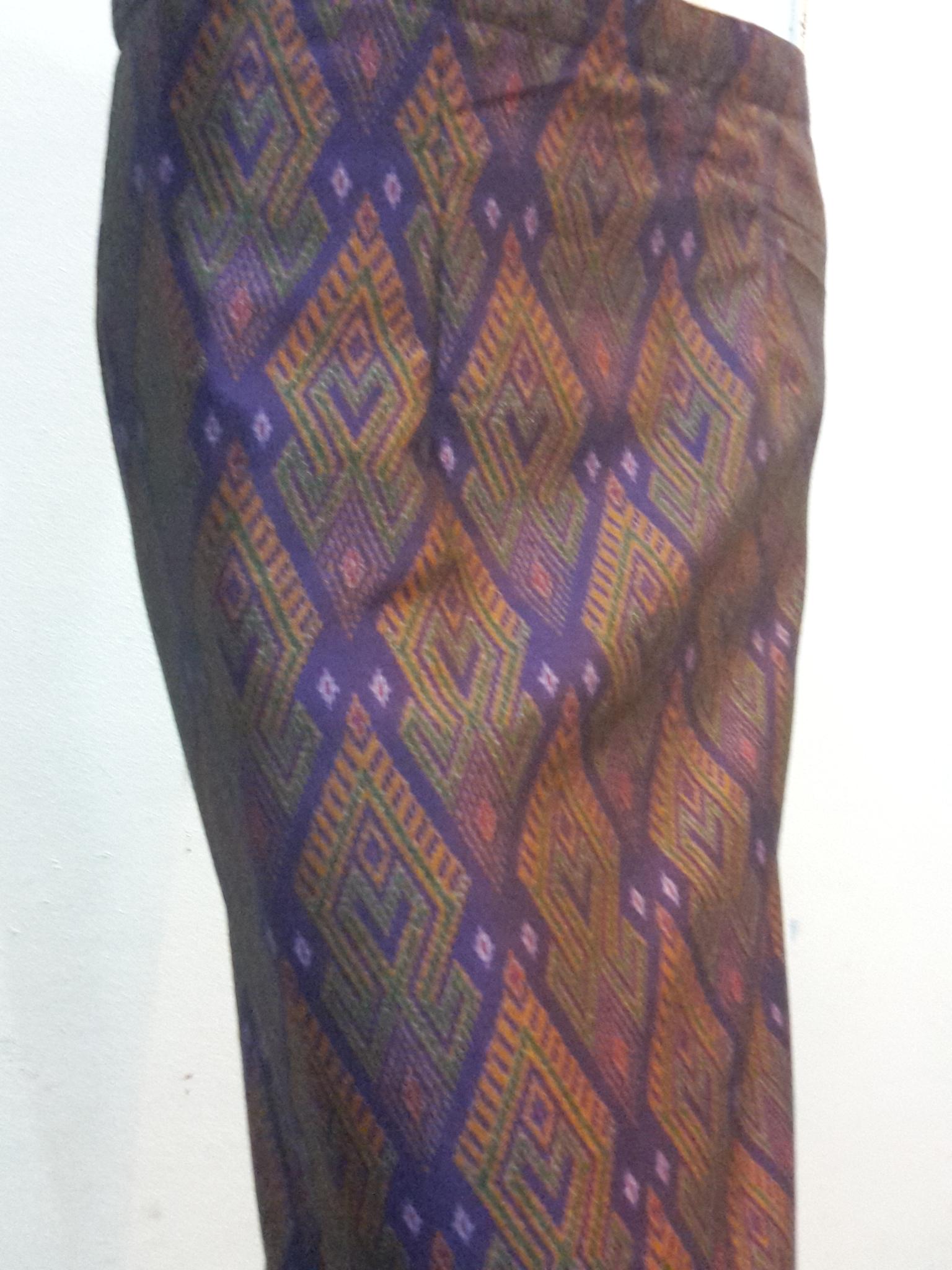 ผ้าถุงสำเร็จรูปแบบป้ายเลื่อนตะขอ ผ้าถุงสำเร็จรูปมัดหมี่ ผ้าฝ้ายมัดหมี่ตีนแดงตัดสำเร็จลายขอนาค