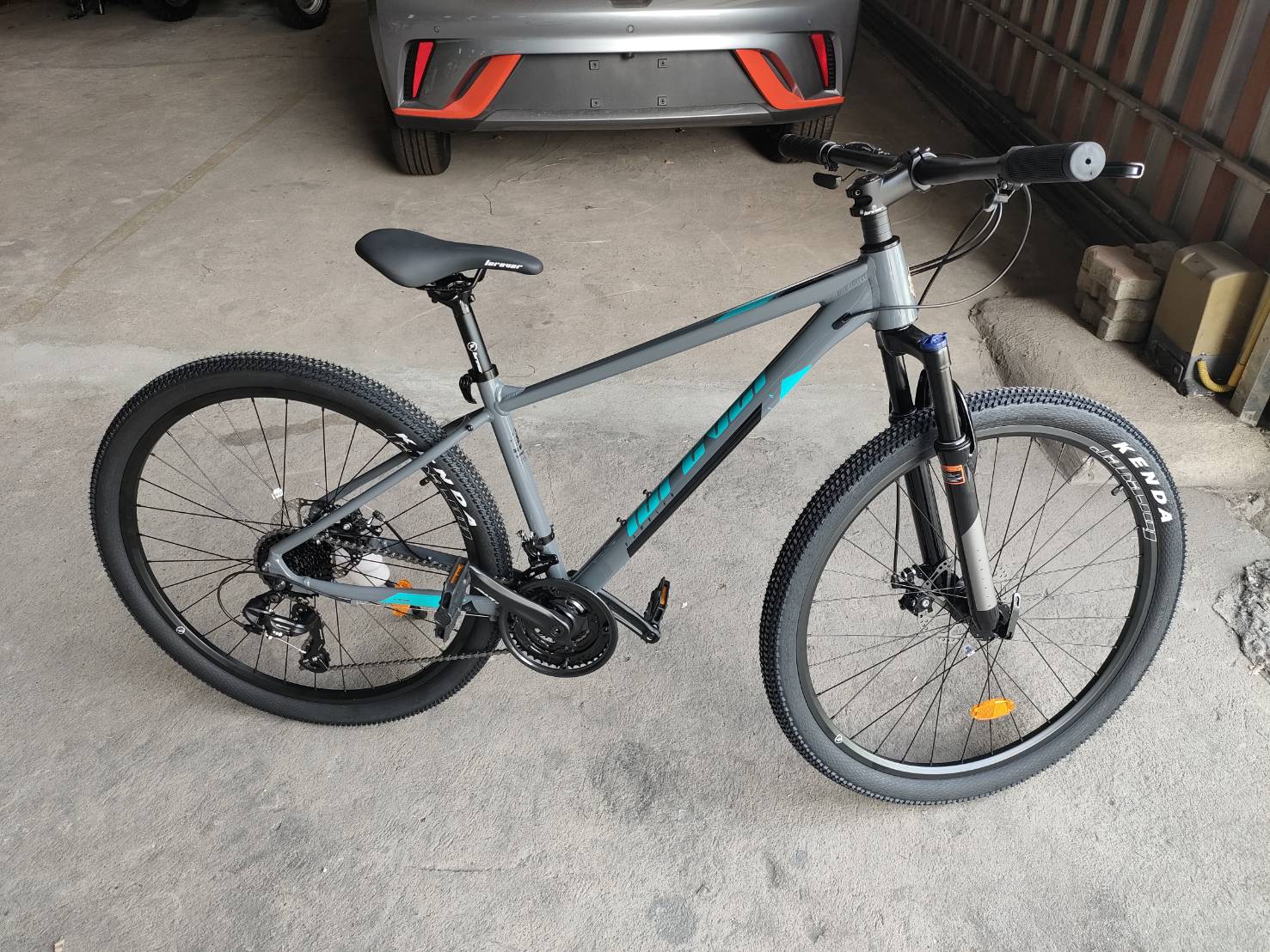 FOREVER จักรยานเสือภูเขา เฟรมอลูมิเนียม ล้อ 27.5" เกียร์ Shimano 24 สปีด ดิสเบรก แกนปลดเร็วหน้า-หลัง