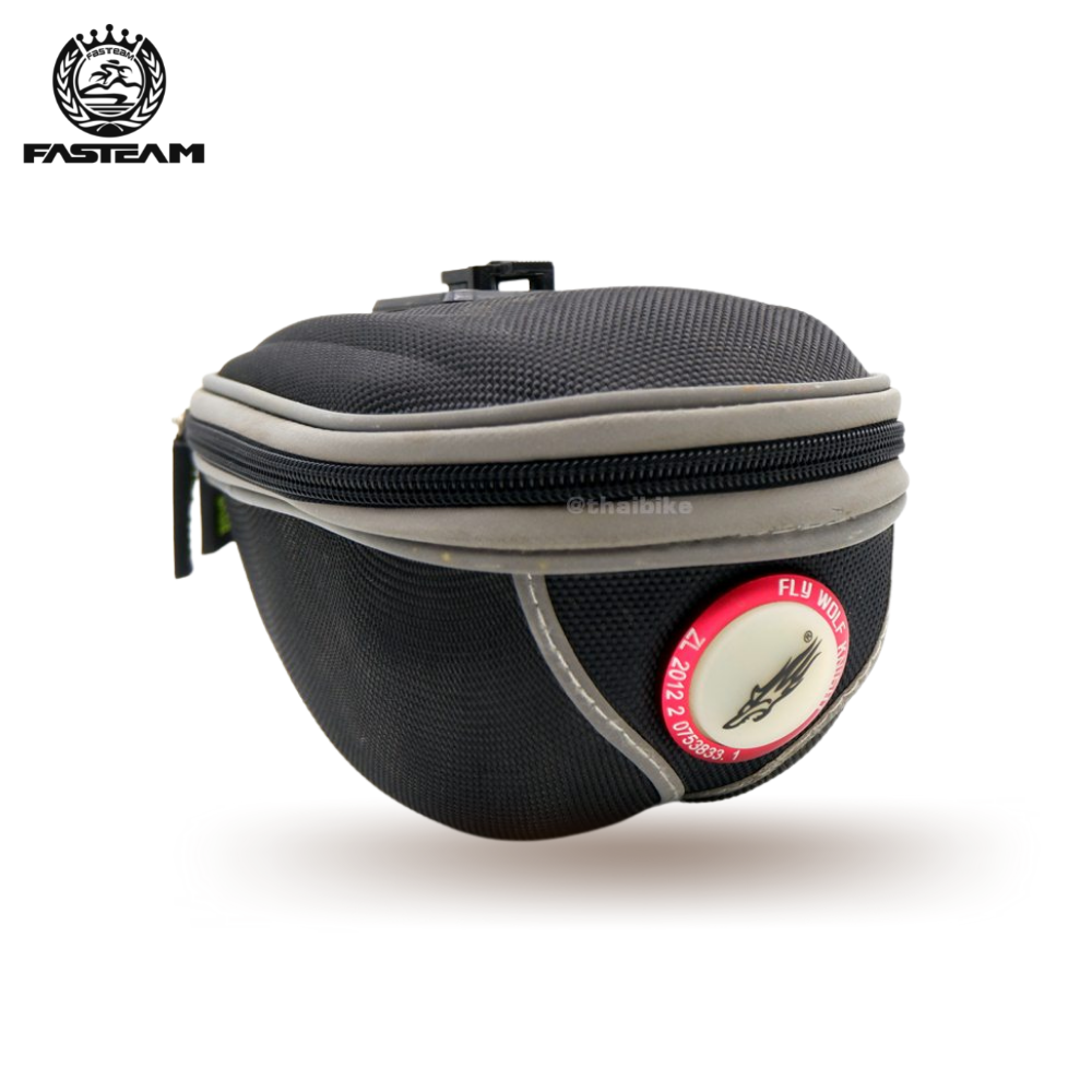 กระเป๋าใต้อานจักรยาน WOLF BASE แบบทรงแข็ง มีไฟกระพริบในตัว กันน้ำ