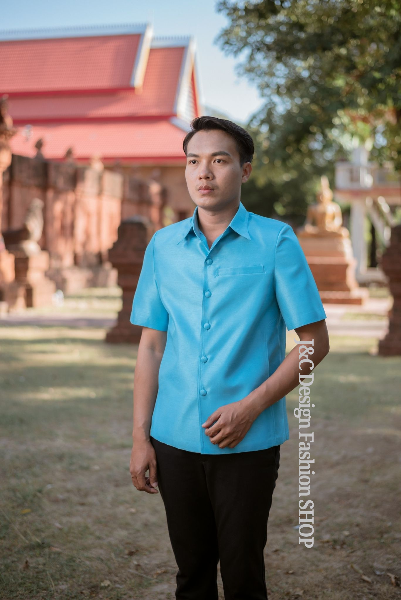 สูทผ้าไหมแพรทิพย์ชายสีฟ้า,สูทผ้าไทยไหมแพรทิพย์สีฟ้า,สูทซาฟารีไหมสีฟ้า,สูทผ้าไทยชายสีฟ้า,ซาฟารีชายสีทอง,สูทผ้าไหมสีชมพู, เสื้อสูทชายไหมอิตาลีสีชมพู, เสื้อสูทชายไหมประดิษฐ์, สูทผ้าไทยชาย, ซาฟารีผ้าไทยชาย,เสื้อทำงานชาย ,เชิ้ตชาย เสื้อเชิ้ตทำงานชาย,สูทออกงานช