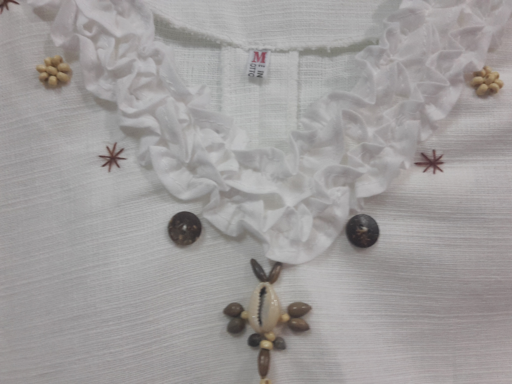 เสื้อผ้าไทยสีขาวคอวีผูกเอว เสื้อผ้าฝ้าย เสื้อใส่ผ้าซิ่น เสื้อผ้าฝ้ายสีขาวคอวีจีนผูกเอว ซีฟหลัง