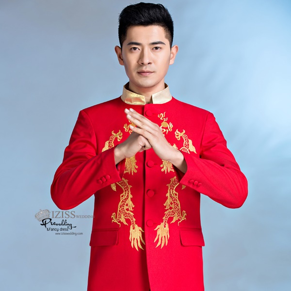 ST083 **พรีออเดอร์**สูทจีนผู้ชายสีขาวแขนยาวปักลายมังกรคู่สีทอง ติดกระดุมสีขาว พร้อมกางเกงสีขาวขาสอบ ชุดสูทเจ้าบ่าว สูทแฟนซี ถ่ายพรีเวดดิ้ง & ชุดแต่งงานแฟนซี (Fancy wedding dress) สูทผู้ชายสีขาว